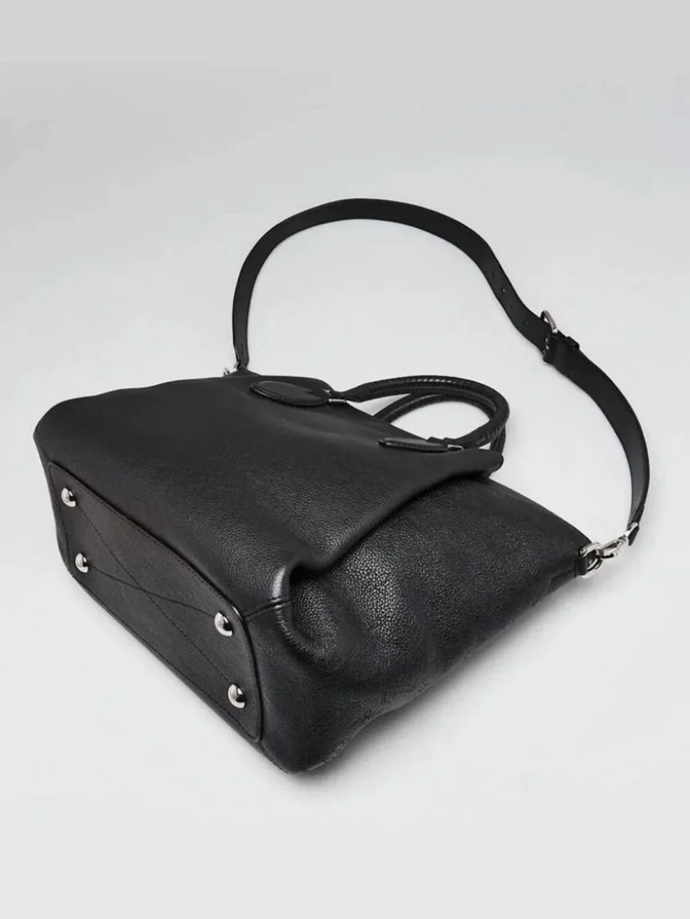 Louis Vuitton Black Mahina Leather Haumea Shoulder Bag